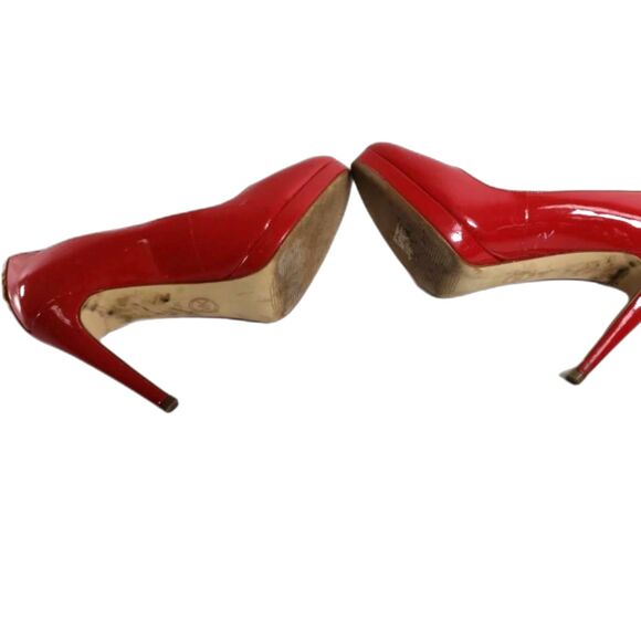 Michael Kors "Antionette" Red Leather "Sexy Padlock Back" High Heel Pump Shoes - Picture 6 of 6